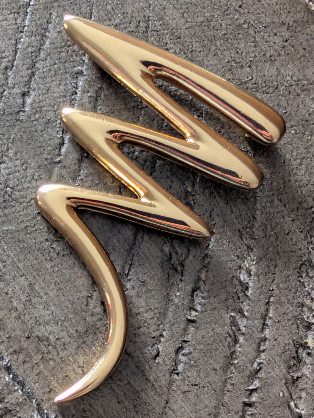 Gold Tone Zigzag Brooch